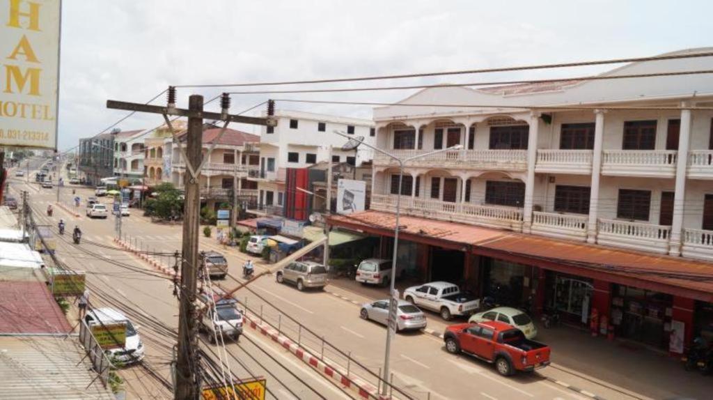 Lankham Hotel Pakse Dış mekan fotoğraf